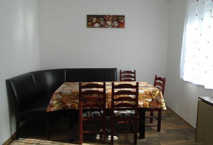 펜션 Privát Szállás Miskolctapolca