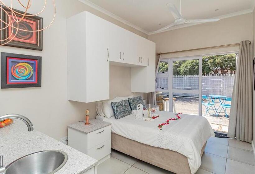 פנסיון Sea Breeze