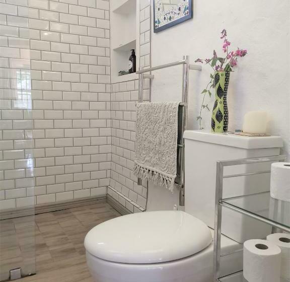 بنسيون Studio Frangipani Solar Powered