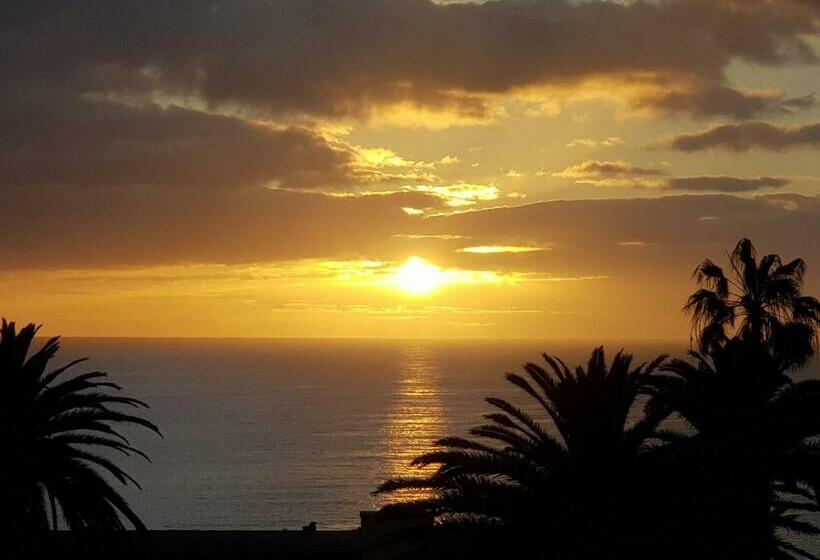 Пансион Kalma Private Getaway 100m Ocean