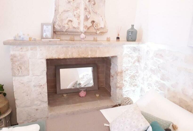 Пансион White Luxury Suite Ostuni By Gonewlocation