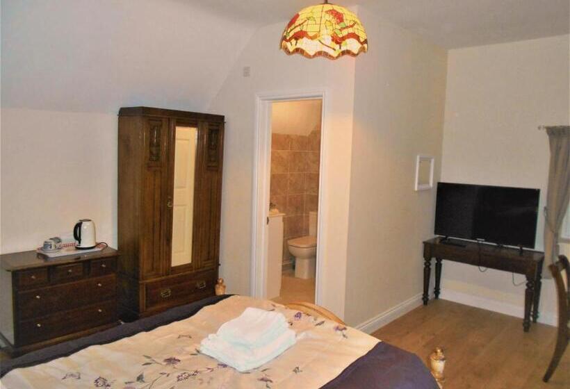 Riverside Bed & Breakfast