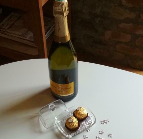 مبيت وإفطار A La Grange D En Haut