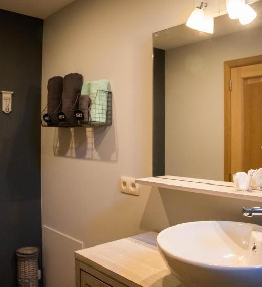 مبيت وإفطار A La Grange D En Haut