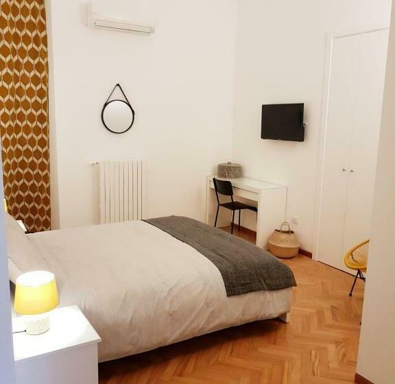 تختخواب و صبحانه Borgoantico34   Luxury Room