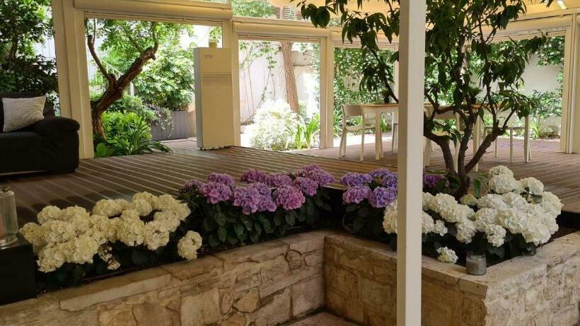 تختخواب و صبحانه Borgoantico34   Luxury Room