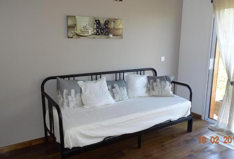 Chambres D Hôtes Nature Et Bois Bed And Breakfast