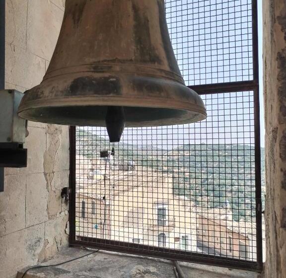 تختخواب و صبحانه La Carraia