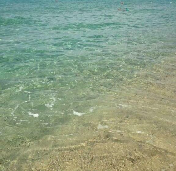 민박 La Macchia Mediterranea