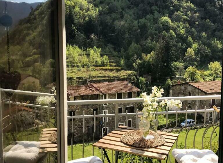 住宿加早餐 La Paramira