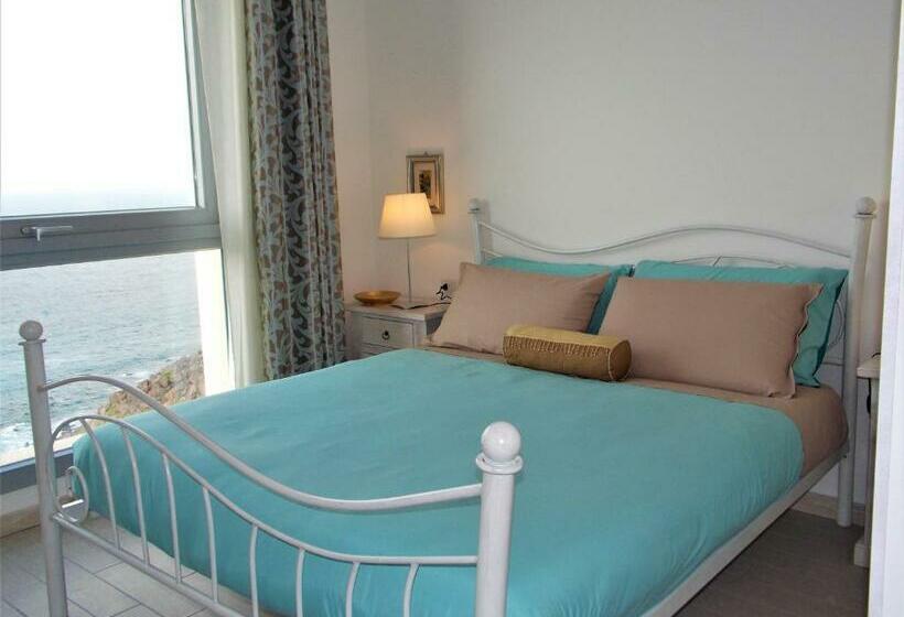 تختخواب و صبحانه La Terrazza Di Archimede