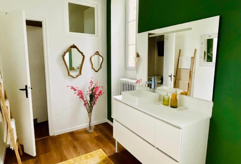 ベッドアンドブレックファースト Le Manoir Des Doyens