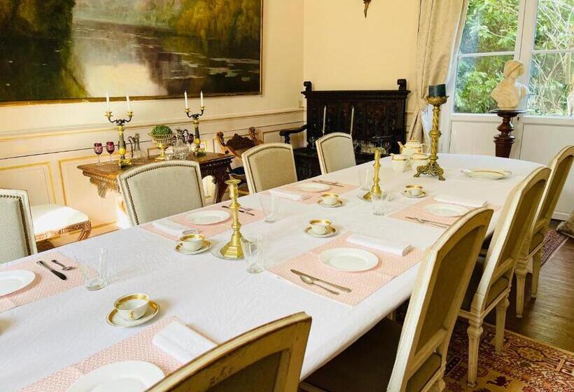 ベッドアンドブレックファースト Le Manoir Des Doyens