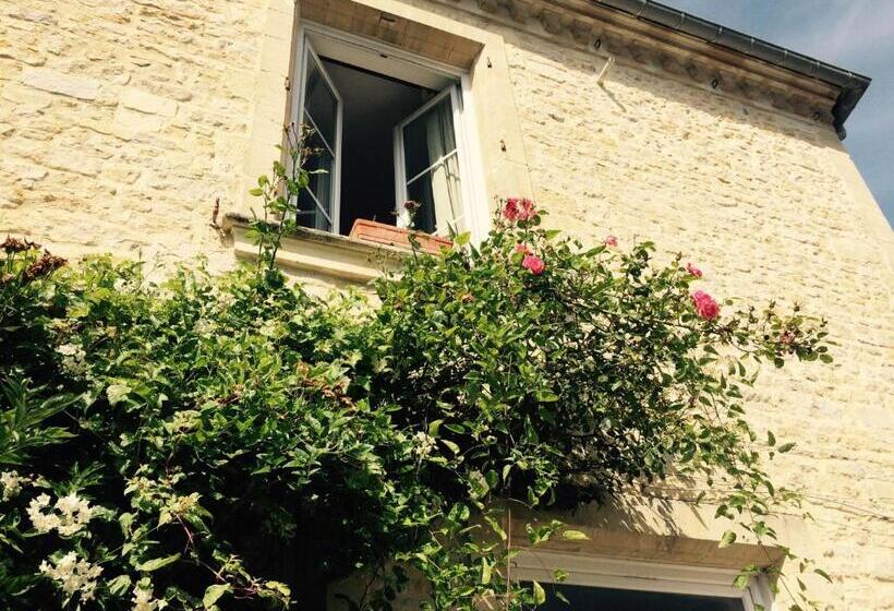 ベッドアンドブレックファースト Le Manoir Des Doyens