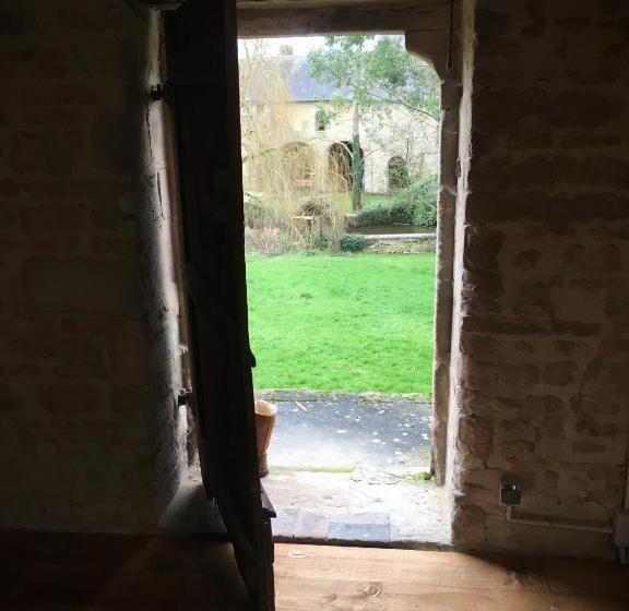 ベッドアンドブレックファースト Le Manoir Des Doyens