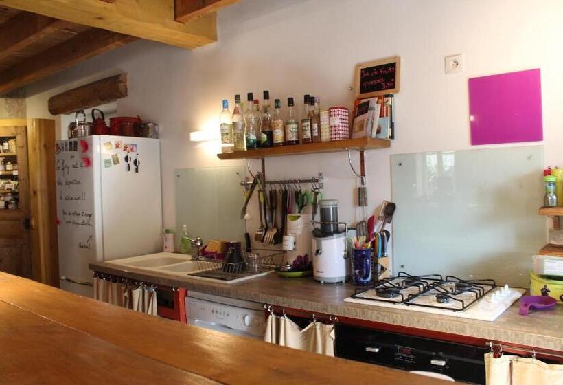 Bed and Breakfast Les Cremades