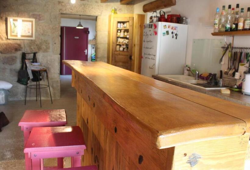 Bed and Breakfast Les Cremades