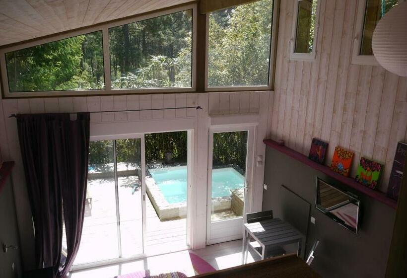 تختخواب و صبحانه Un Matin D’été