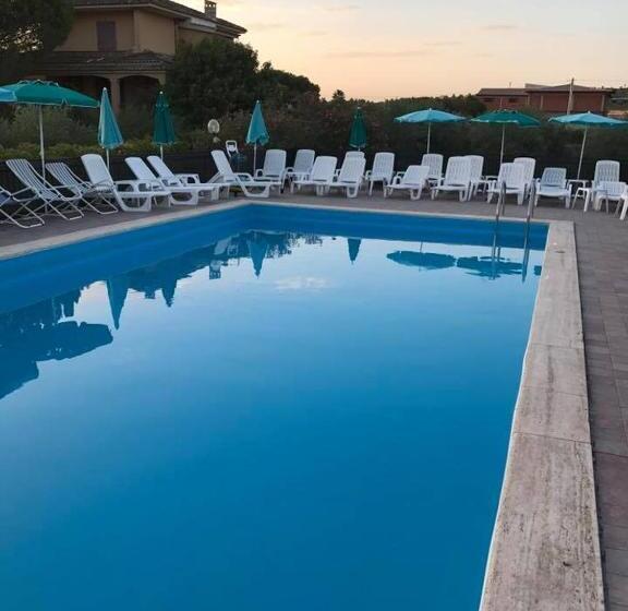 مبيت وإفطار Villa Milici