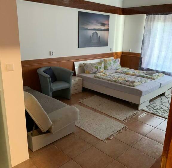 住宿加早餐  White House Klagenfurt