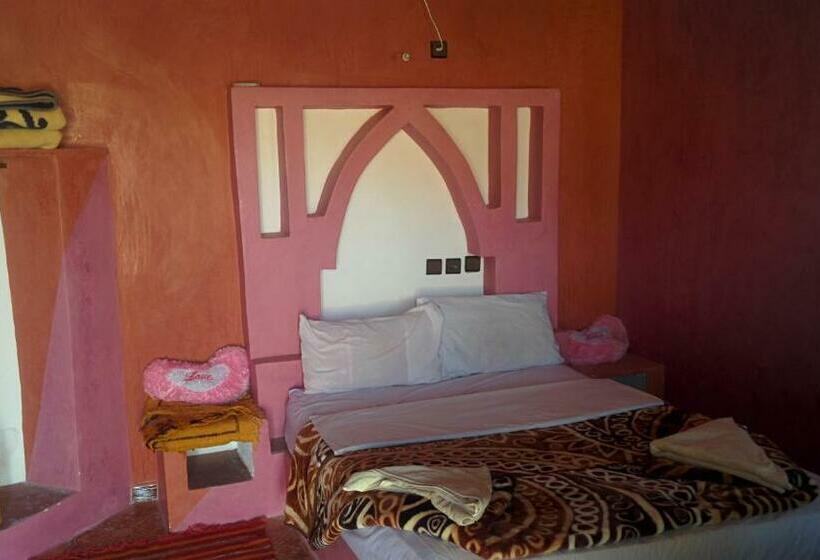 هتل Auberge Bougafer