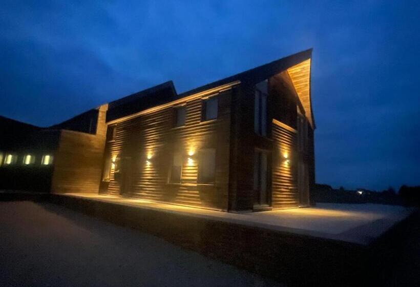 Отель Auberge Des Blancs Cailloux