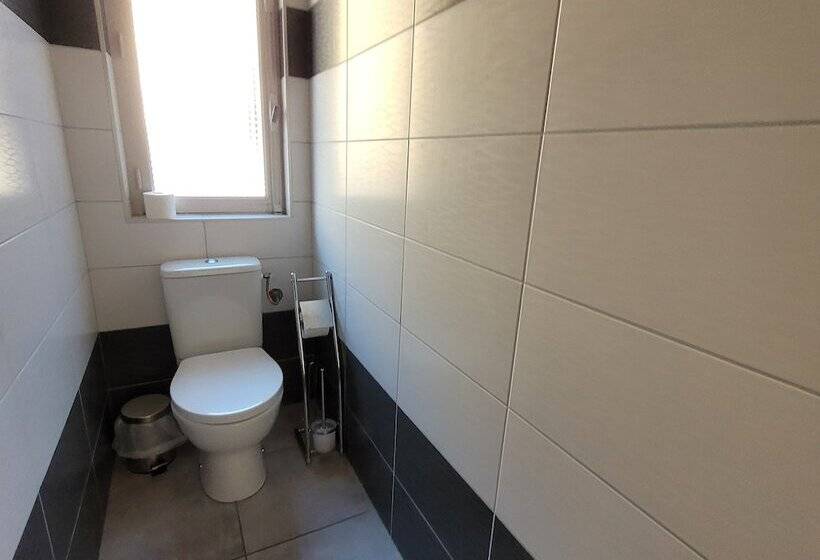 ホテル Du Lac Des Corbeaux