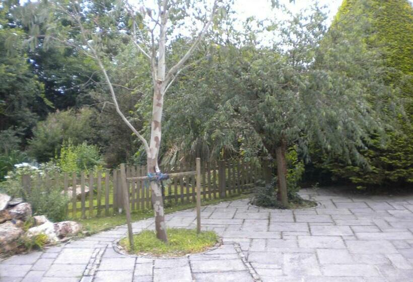 فندق Re Imagined Stone Barns In The Country Near The Coast