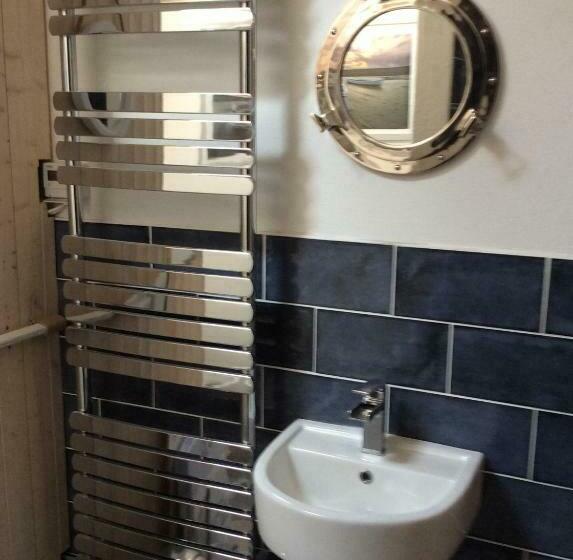 فندق Re Imagined Stone Barns In The Country Near The Coast