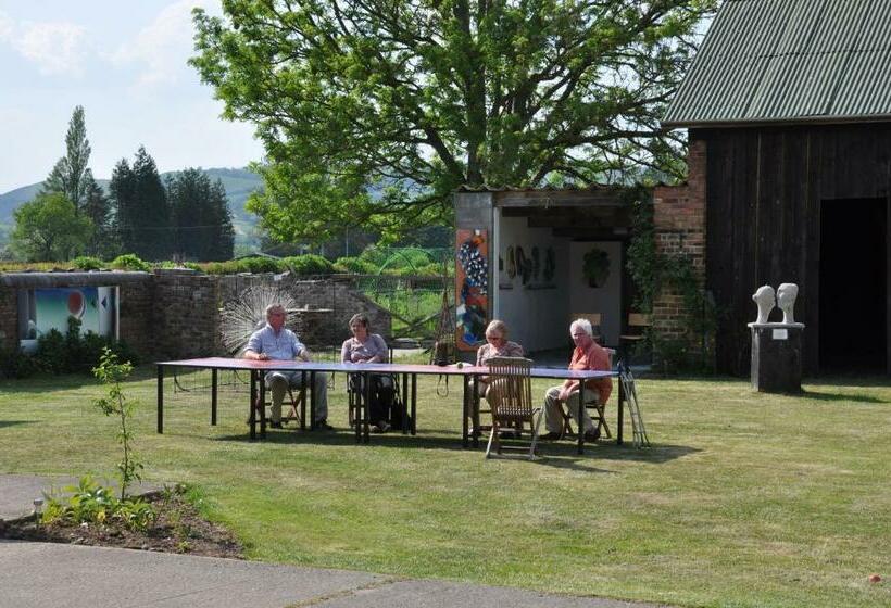 Mid Wales Arts B&b