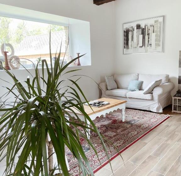 بنسيون Ar Maen