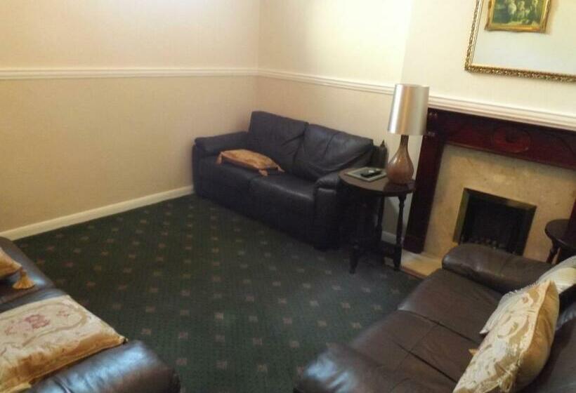 بنسيون Ashleigh House