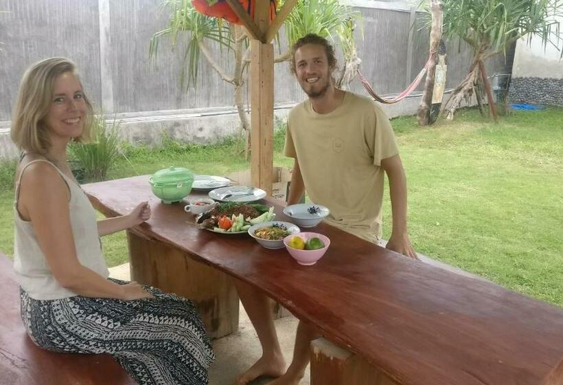 بنسيون The Nyamo Surf & Stay