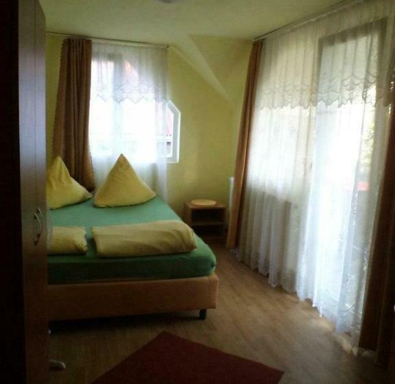 펜션 Denisa & Rares