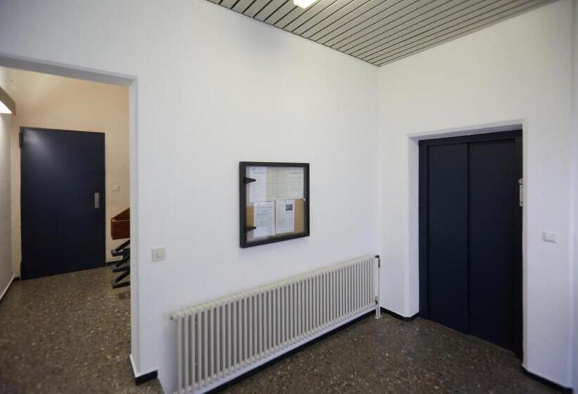 پانسیون Harbour Apartments