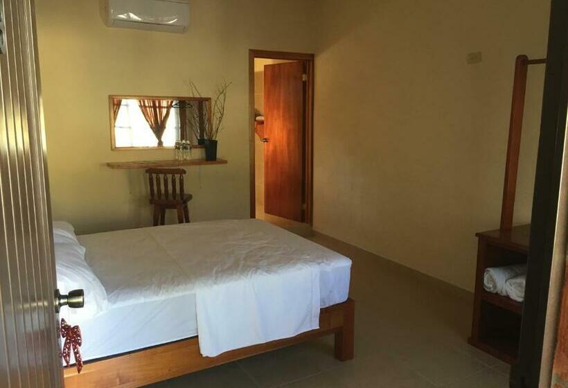 פנסיון Hostal Aquismon