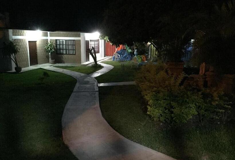 פנסיון Hostal Aquismon