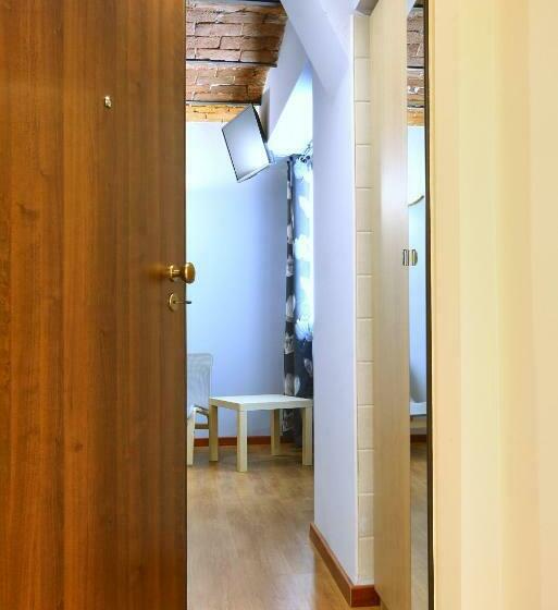 膳宿费 L Uovo Di Colombo