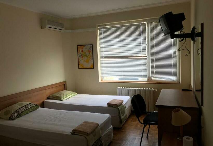 膳宿费 Milena`s House