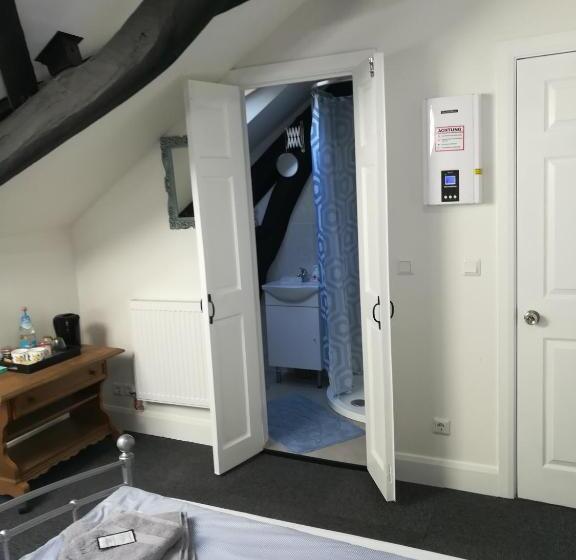 펜션 Royal Guest House Ii