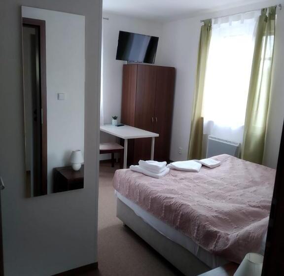 ペンション Villa šimák