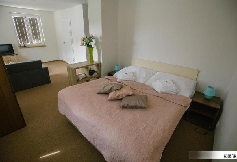 ペンション Villa šimák