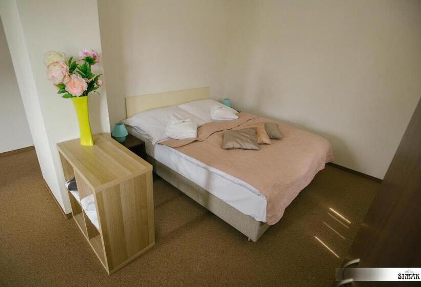 ペンション Villa šimák