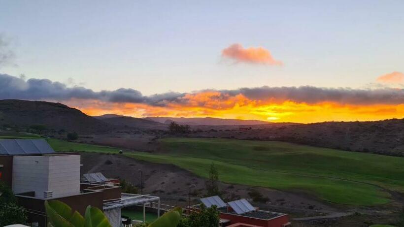 リゾートホテル Salobre Golf Los Dragos Atico De Lujo
