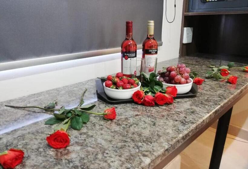 Essenwood Park Hotel