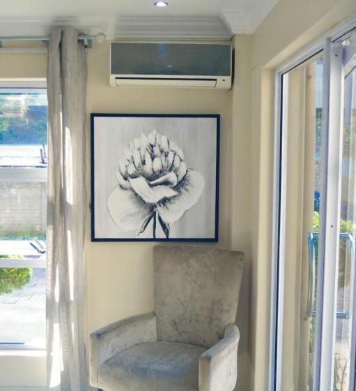 Essenwood Park Hotel