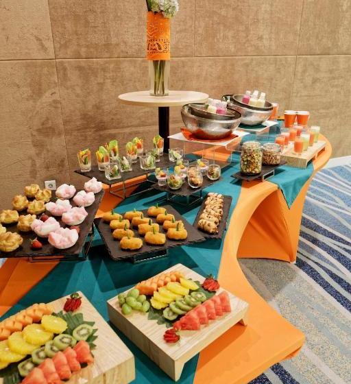 Harris Hotel And Conventions Kelapa Gading Jakarta