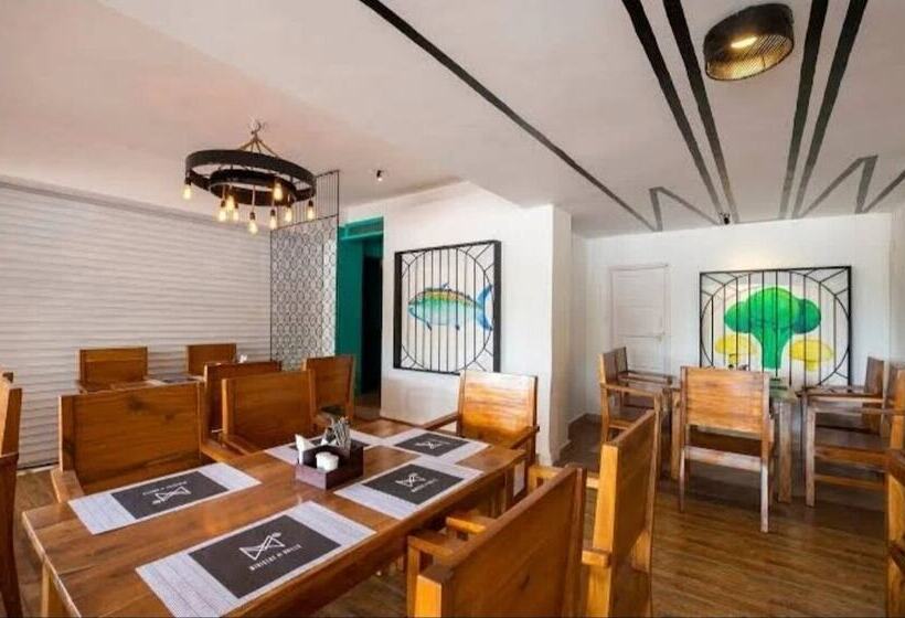 Holiday Beach Resort