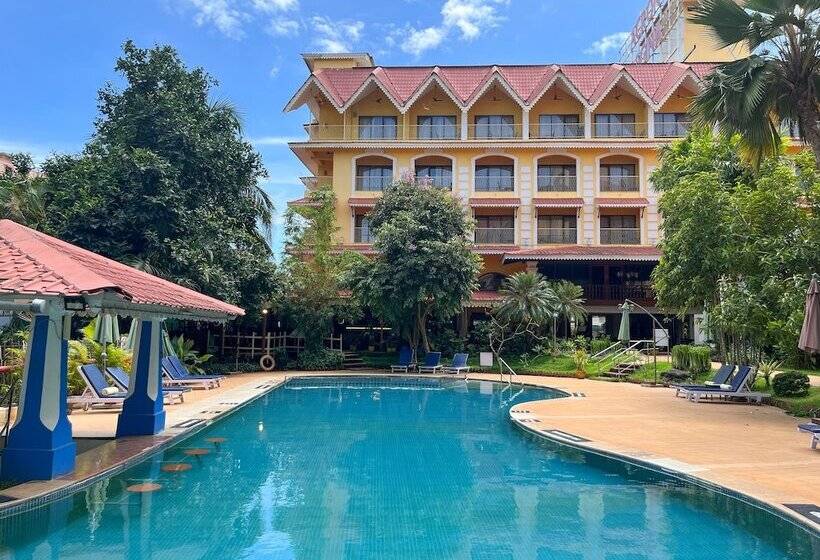 ホテル Acron Candolim Regina