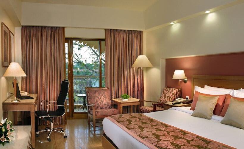 ホテル Acron Candolim Regina